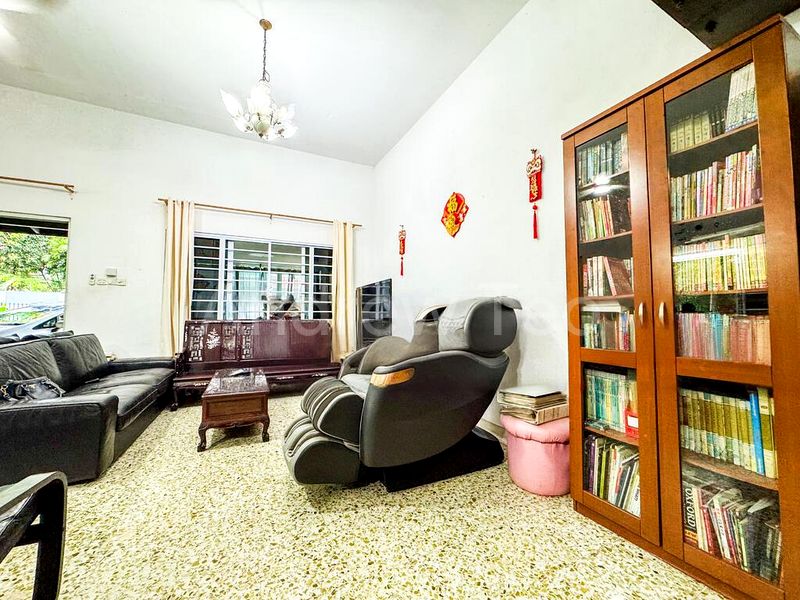 4 Bed Corner Terrace (Landed) for Sale in  Tai Hwan Garden - Image 12